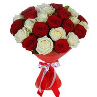 25 червоних і білих троянд