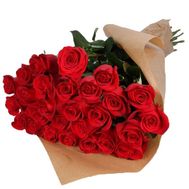 25 червоних імпортних троянд