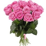 Bouquet of pink roses for girl