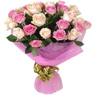 Букет троянд в ніжних тонах