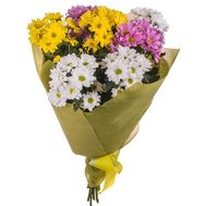 Невеликий букет із хризантем