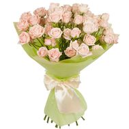 A small bouquet of small-sized roses