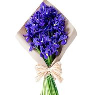 Оригінальний букет із ірисів