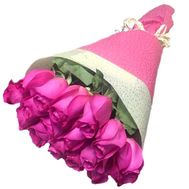 Рожеві імпортні троянди