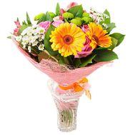 Букет із 2 гербер, 5 троянд, 4 хризантем і 2 альстромерій