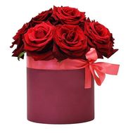 11 red roses in a box