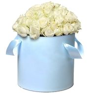 51 white rose in a hat box