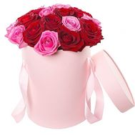 Bouquet of roses in a box