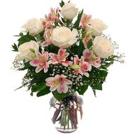 Букет із 7 троянд і 4 альстромерій