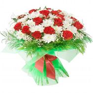 Букет із 15 троянд і 10 хризантем