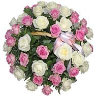 Кошик з 41 троянди