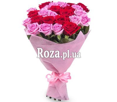 Красные и розовые розы в букете Красные и розовые розы в букете