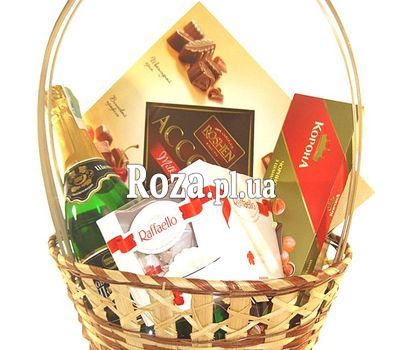 Кошик солодощів з шампанським Кошик солодощів з шампанським