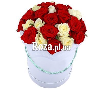 Box of red and white roses Box of red and white roses