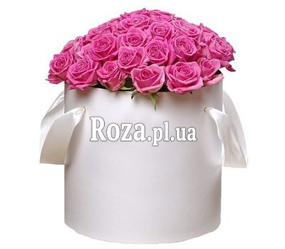 Коробка с розовыми розами Коробка с розовыми розами