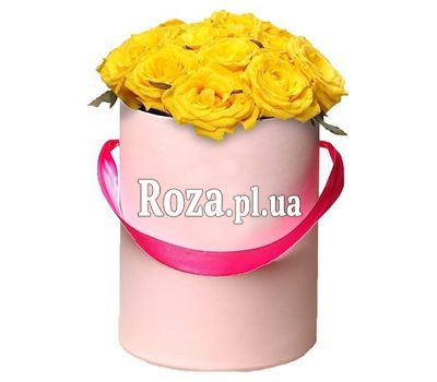 Yellow roses in a box Yellow roses in a box