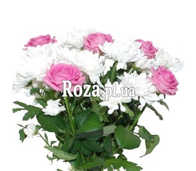 Bouquet of 5 roses and 2 chrysanthemums Bouquet of 5 roses and 2 chrysanthemums